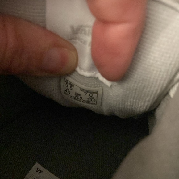 NWT VANS Knu Skool Metallic Silver/grey sneakers - Picture 7 of 9